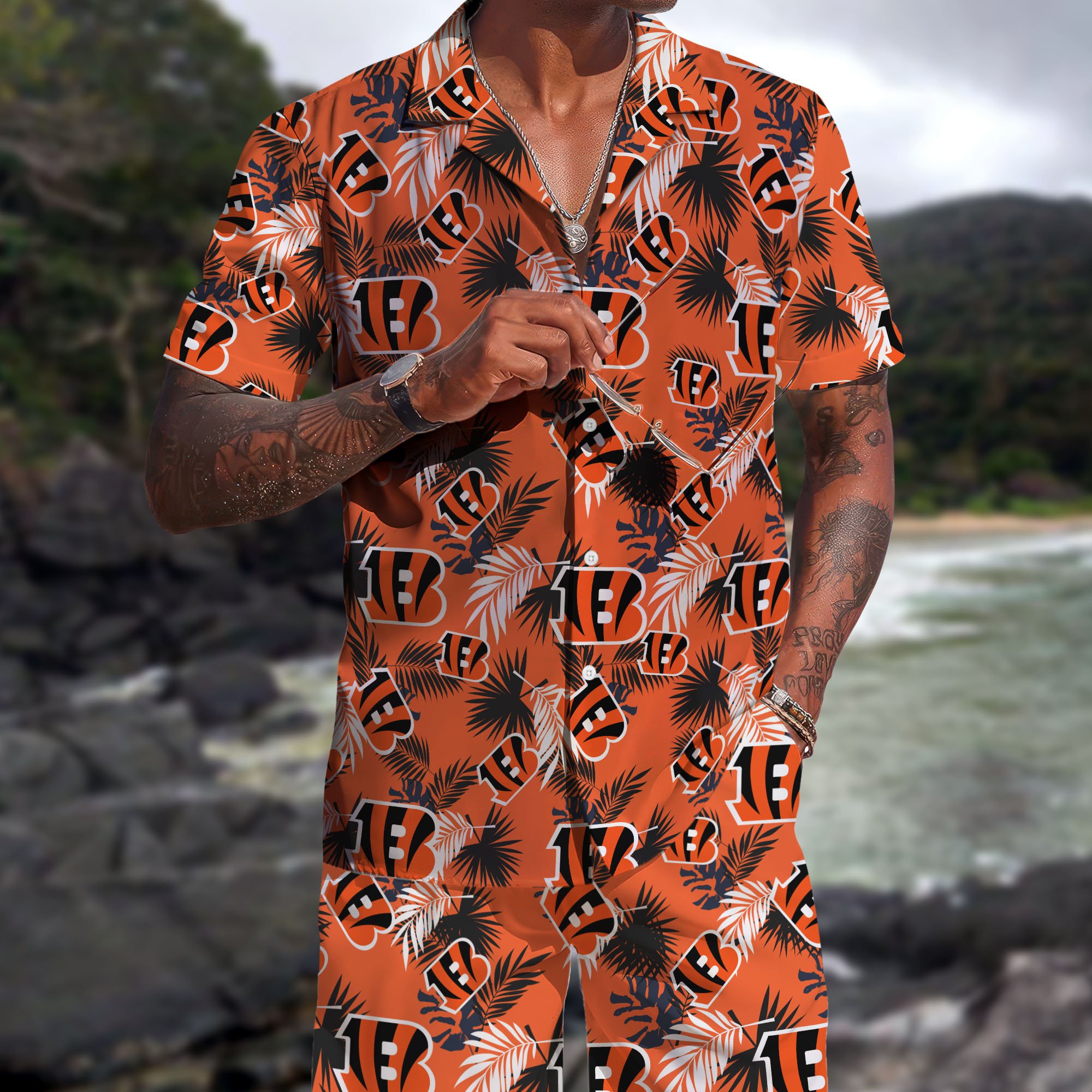 Cincinnati Bengals Hawaiian Shorts Set 2025 Version, Hawaiian Shirts, Sports Shorts, Gifts For Fan