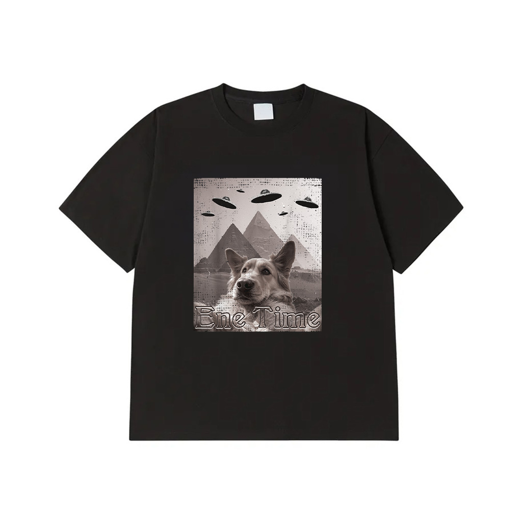 Dog UFO Meme Funny Golden Retriever Dog Selfie With Ufos T-Shirt