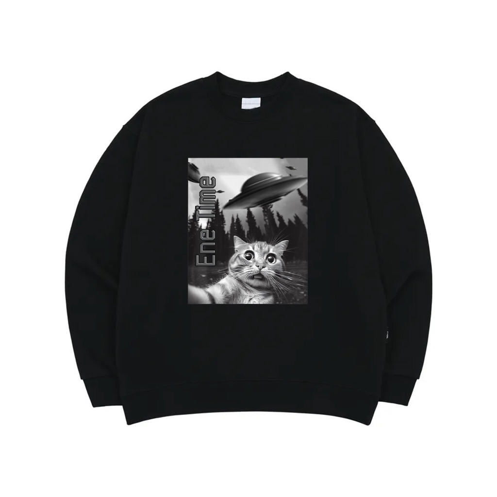 Funny Cat Selfie With Ufos Sweatshirt