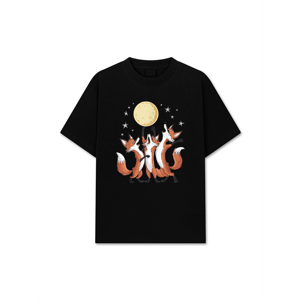 Funny Fox Howling At Moon Dad Mom Toddler Men Women Vintage T-Shirt