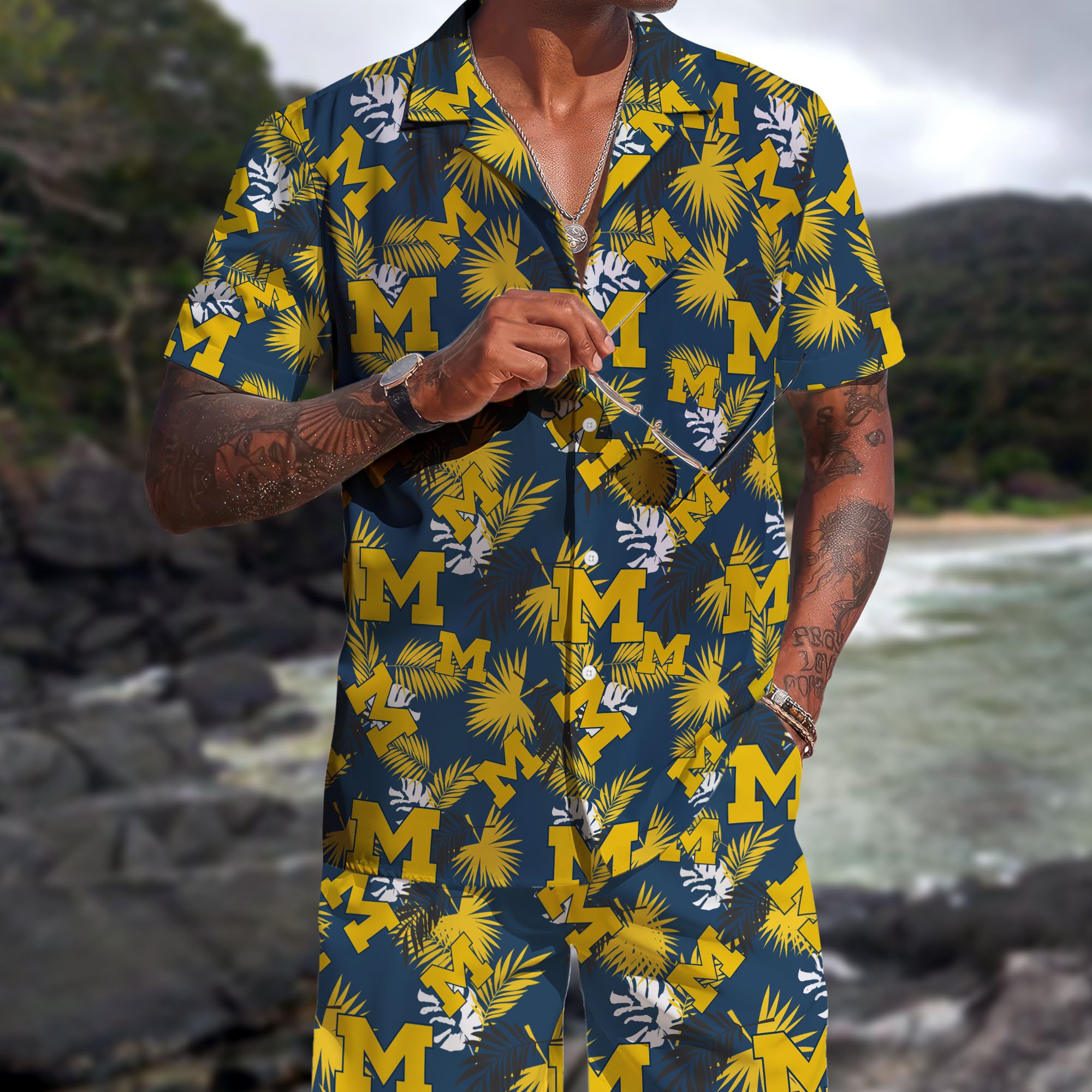 Michigan Wolverines Hawaiian Shorts Set 2025 Version, Hawaiian Shirts, Sports Shorts, Gifts For Fan