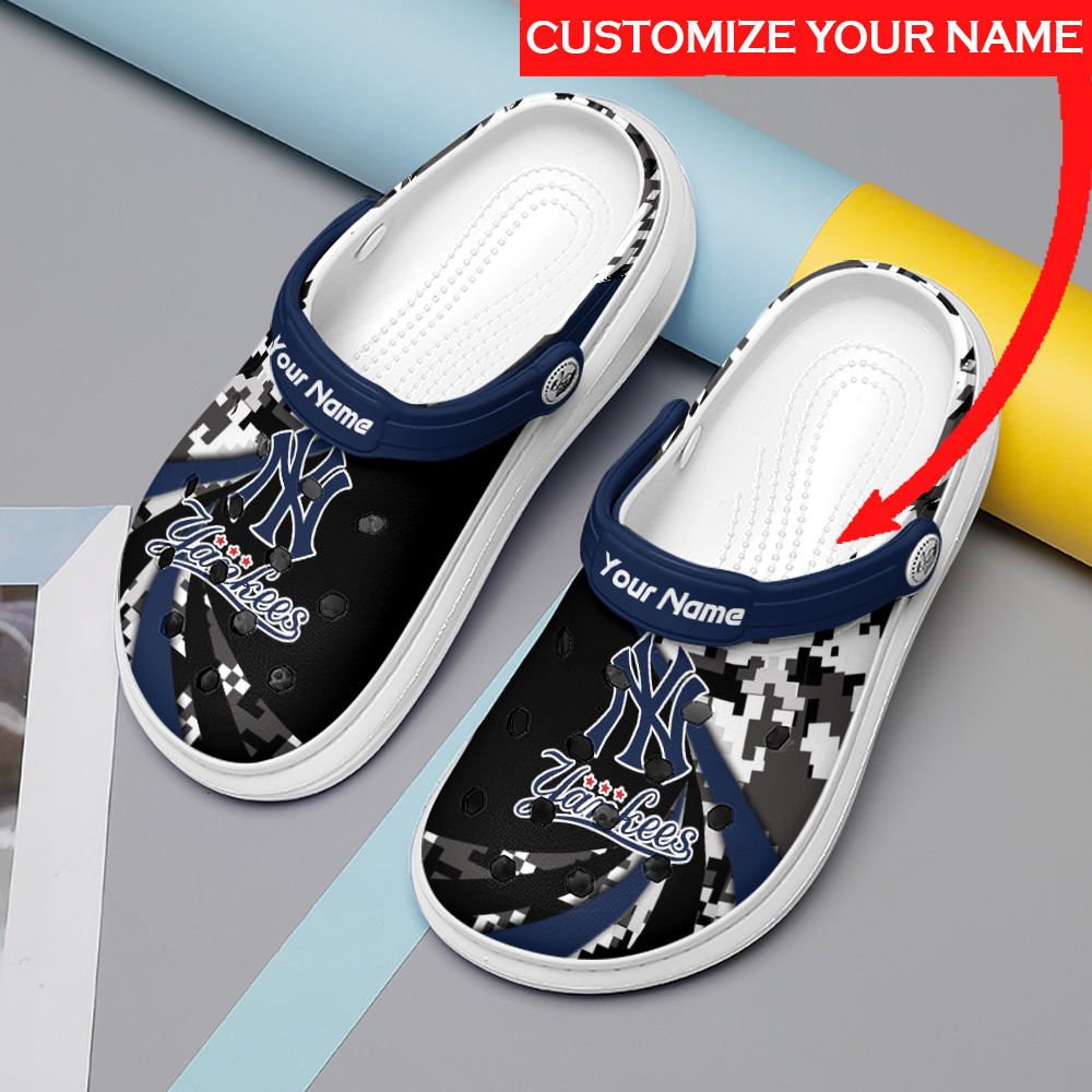 New York Yankees Personalized Limited Clog BG93