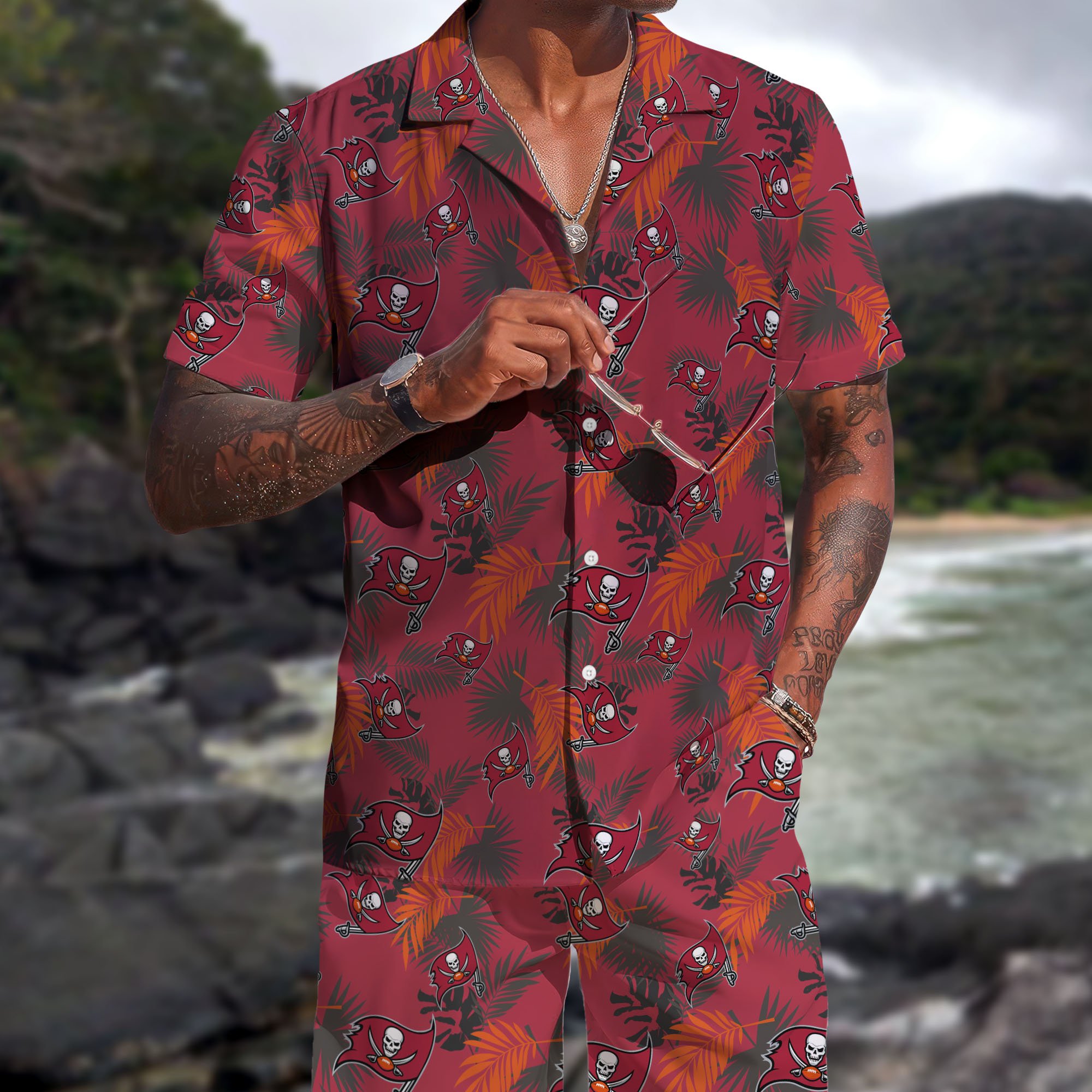 Tampa Bay Buccaneers Hawaiian Shorts Set 2025 Version, Hawaiian Shirts, Sports Shorts, Gifts For Fan